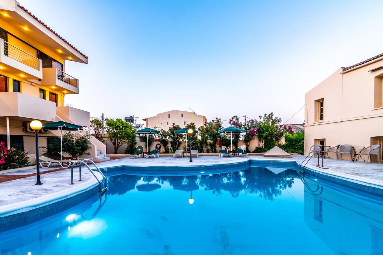 Stalós Orestis Hotel Sea View Apartments מראה חיצוני תמונה