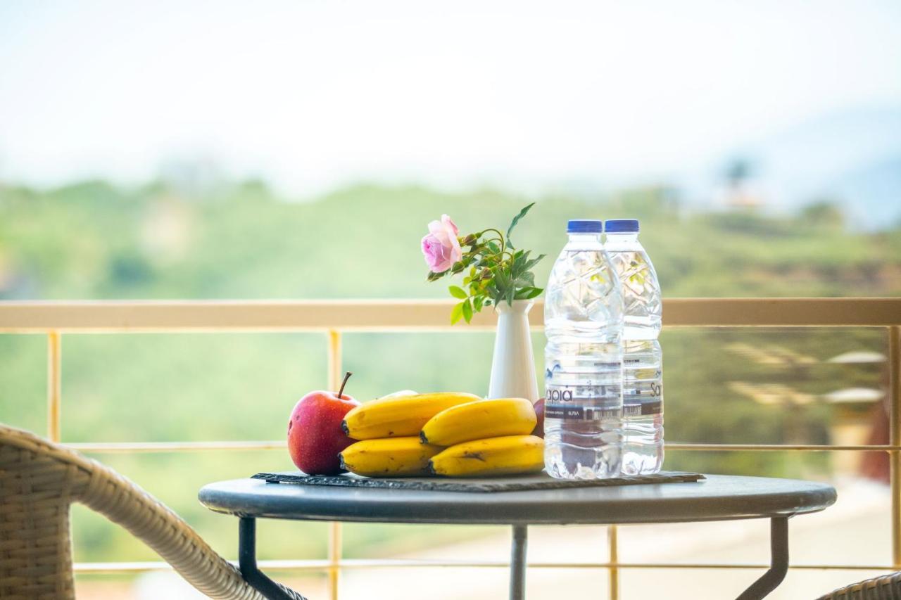 Stalós Orestis Hotel Sea View Apartments מראה חיצוני תמונה